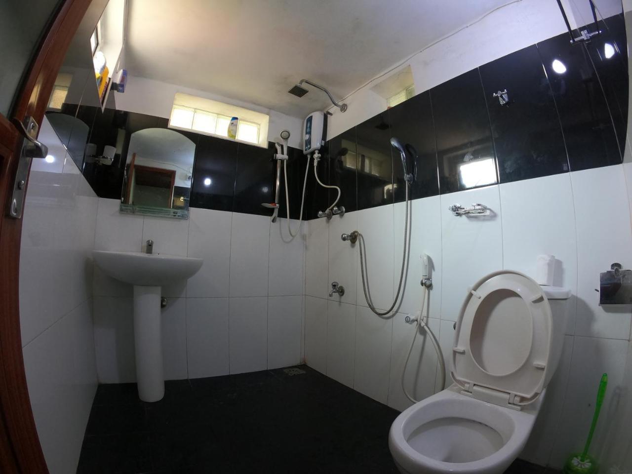 Shrinith'S Place - Dodanduwa ฮิกคาดูวา ภายนอก รูปภาพ